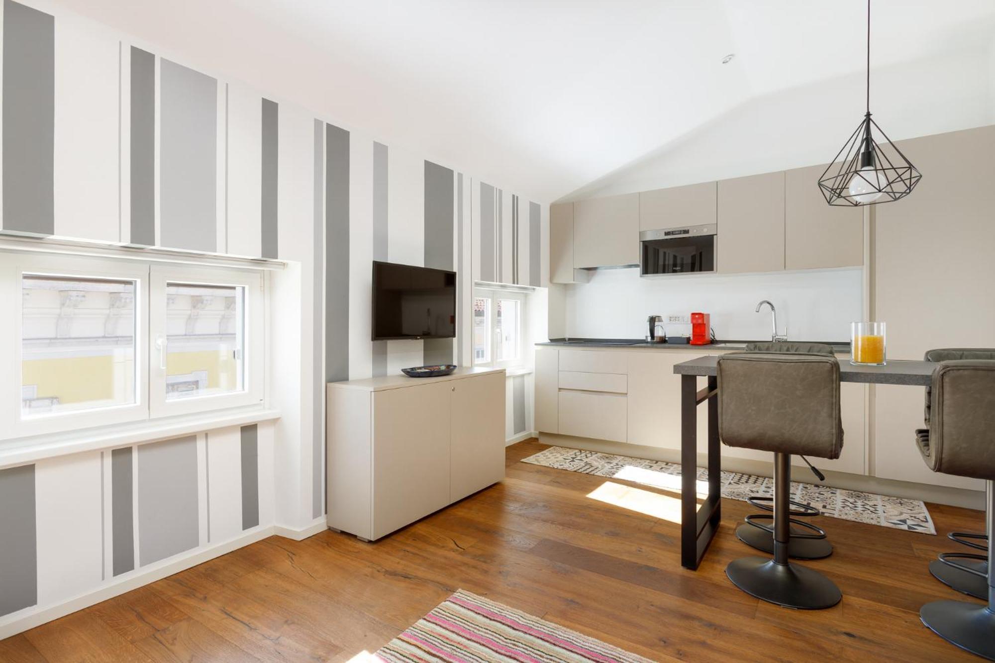 Central Trieste - Elegant City Stay Exterior foto