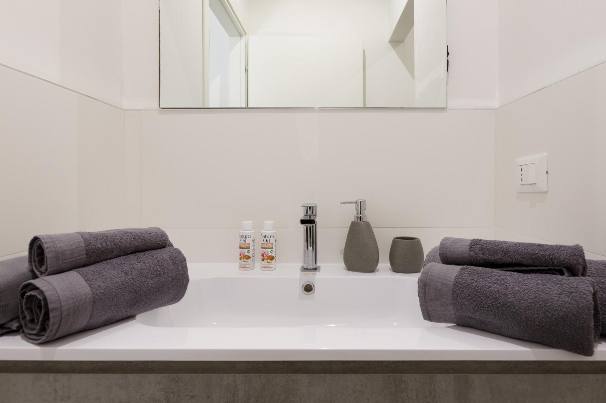 Central Trieste - Elegant City Stay Exterior foto